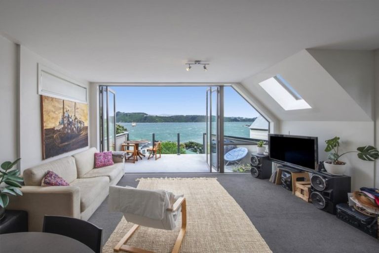 Photo of property in 75 Maida Vale Road, Roseneath, Wellington, 6011