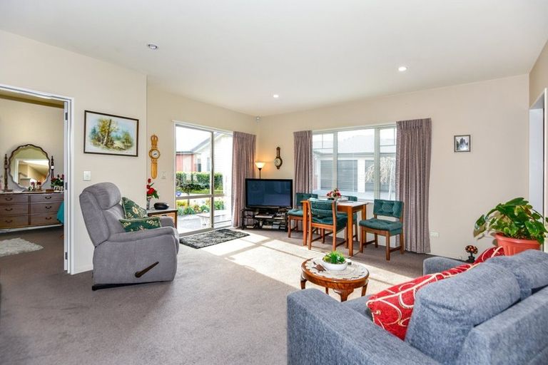 Photo of property in 24 Streamside Court, Woolston, Christchurch, 8062