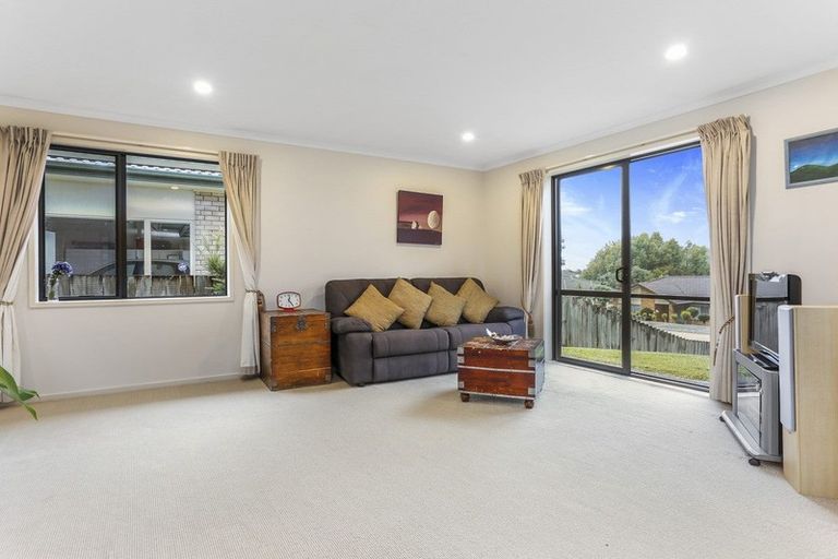 Photo of property in 20 Tauranga Place, Orewa, 0931
