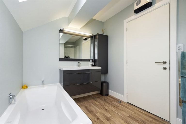 Photo of property in 63 Hinau Street, Fendalton, Christchurch, 8041