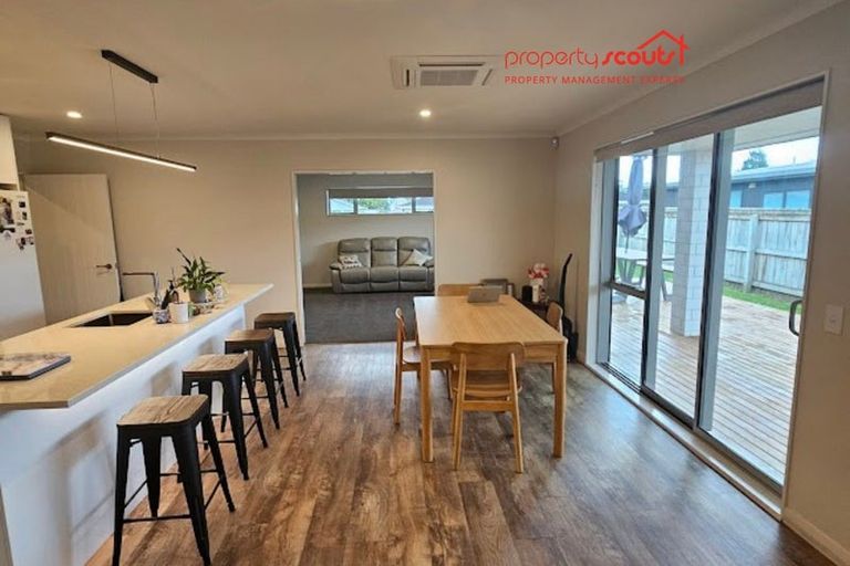 Photo of property in 12 Kingi Te Ahoaho Place, Otaki, 5512