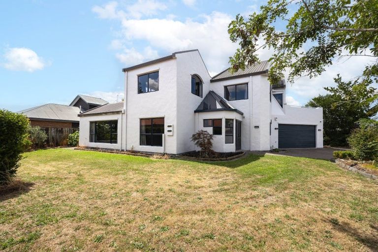 Photo of property in 25 Montrose Crescent, Huntington, Hamilton, 3210