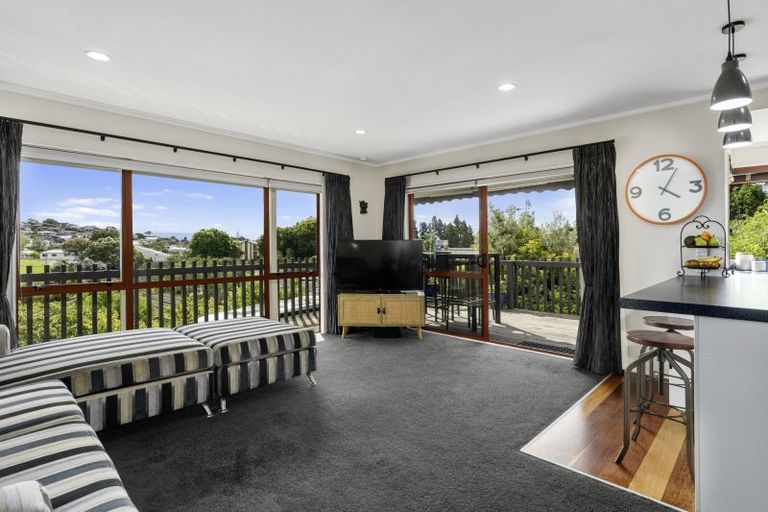 Photo of property in 22 Little John Drive, Bellevue, Tauranga, 3110