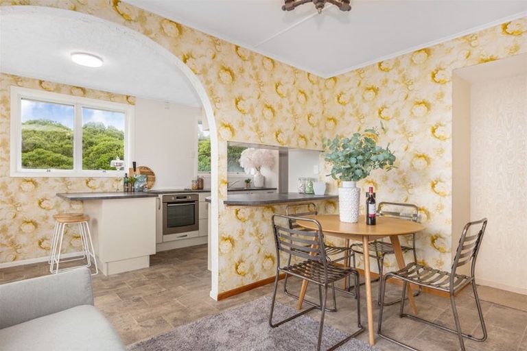 Photo of property in 36 Rangituhi Crescent, Takapuwahia, Porirua, 5022