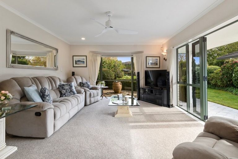 Photo of property in 32 Castlewold Drive, Bethlehem, Tauranga, 3110
