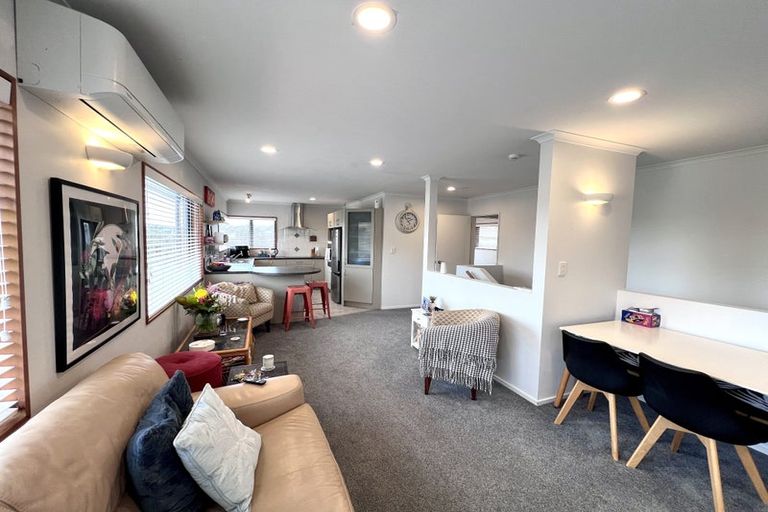 Photo of property in 29 Greenview Lane, Red Beach, 0932