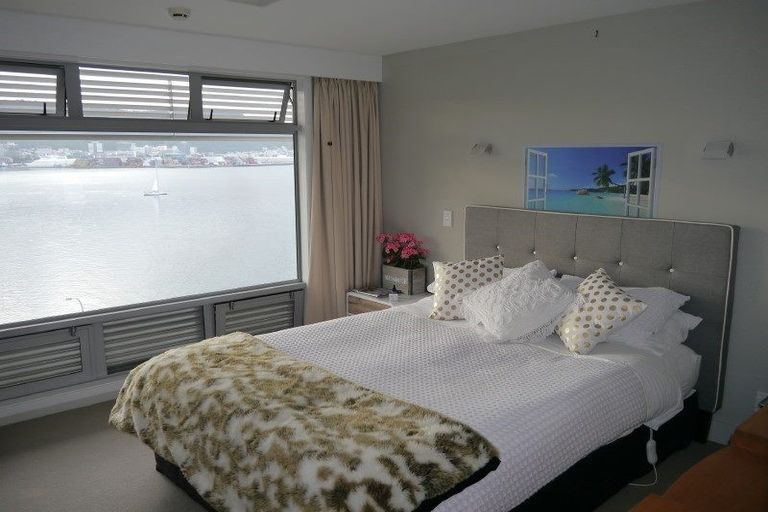 Photo of property in The Capital, 28/370 Oriental Parade, Oriental Bay, Wellington, 6011