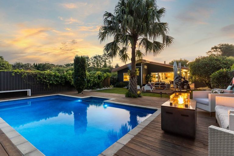 Photo of property in 11 Herbert Drive, Whangamata, 3620