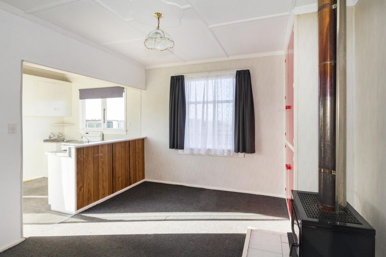 Photo of property in 2 Lynn Street, Oamaru North, Oamaru, 9400