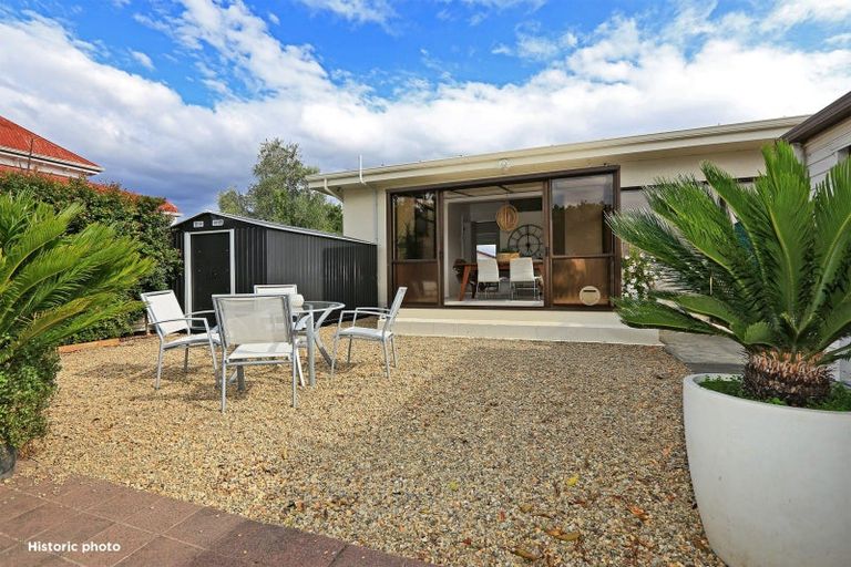 Photo of property in 500 Fenwick Street, Mayfair, Hastings, 4122