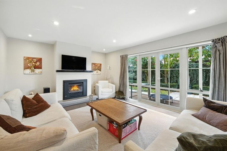 Photo of property in 16a Winton Street, St Albans, Christchurch, 8014
