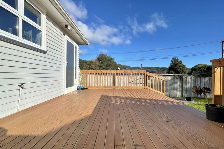 Photo of property in 27 Rimu Street, Naenae, Lower Hutt, 5011