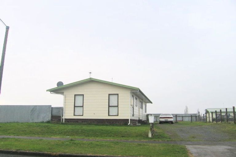 Photo of property in 2 Holmes Place, Flaxmere, Hastings, 4120