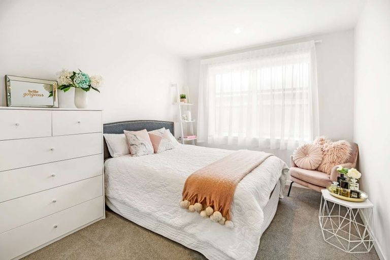 Photo of property in 7 Magnolia Lane, Kelvin Grove, Palmerston North, 4414