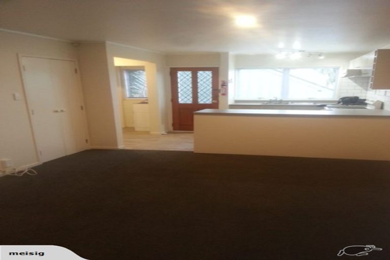 Photo of property in 2/14 Wood Street, Papakura, 2110