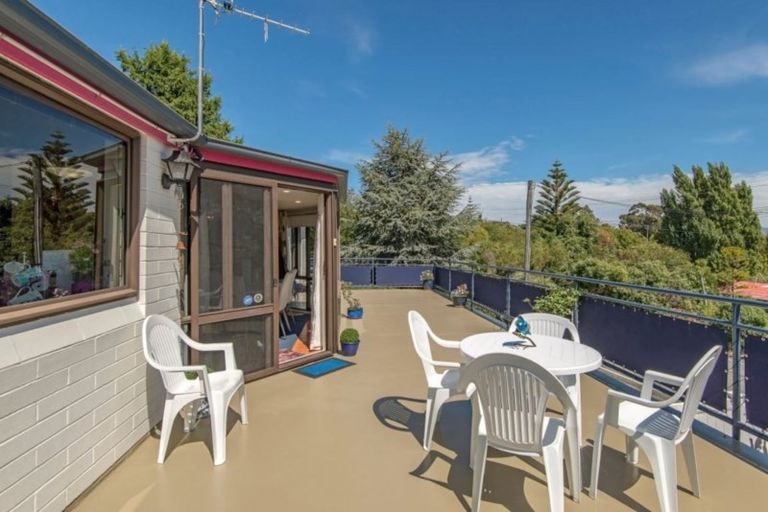 Photo of property in 13a Parau Avenue, Diamond Harbour, 8972