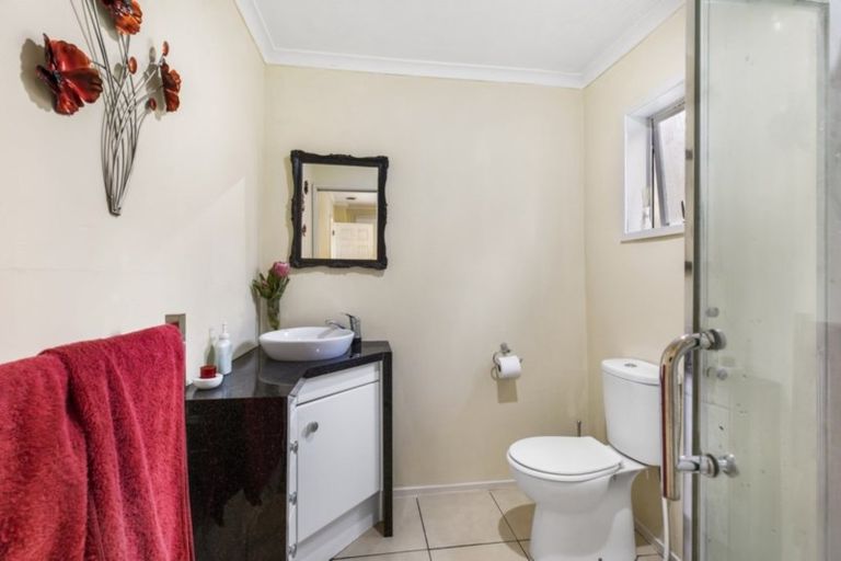 Photo of property in 1172 East Coast Road, Redvale, Albany, 0794