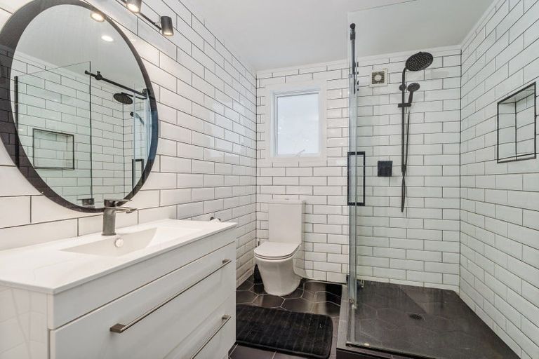 Photo of property in 137a Cook Drive, Whitianga, 3510