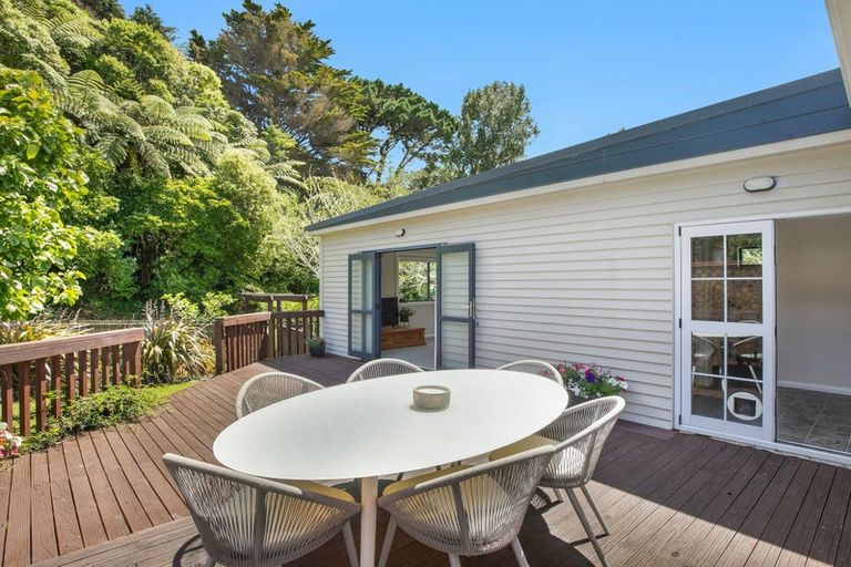 Photo of property in 34 Lincoln Avenue, Tawa, Wellington, 5028