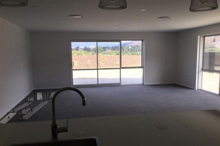 Photo of property in 34 Toni's Terrace, Lower Shotover, Queenstown, 9304
