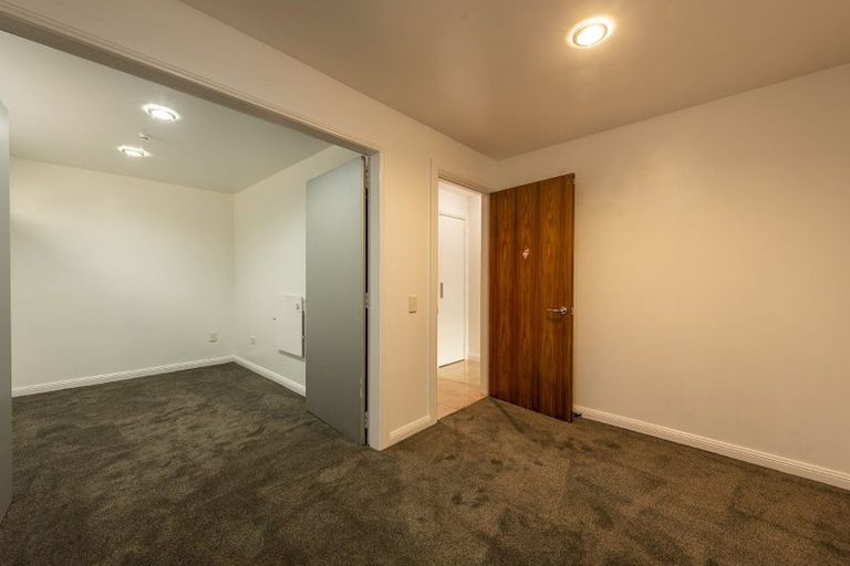 Photo of property in 3/2 Macdonald Crescent, Te Aro, Wellington, 6011