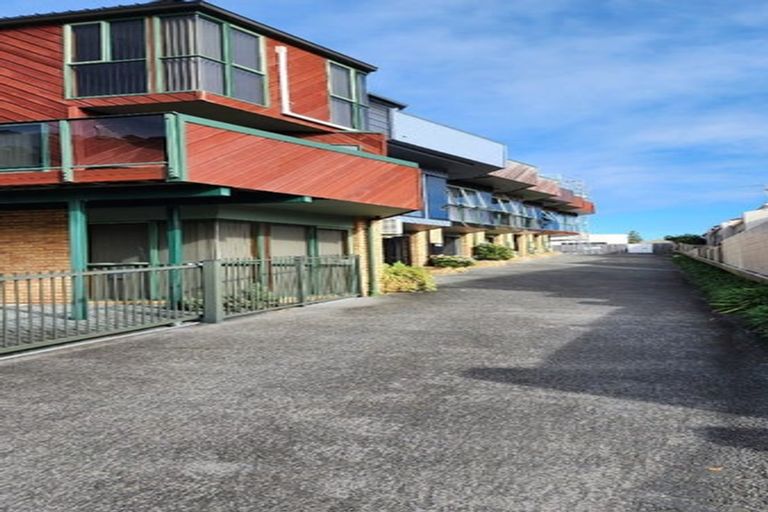 Photo of property in 62e Maunganui Road, Mount Maunganui, 3116