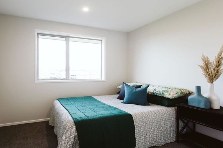 Photo of property in 23 Ocean View Rise, Ruakaka, 0116