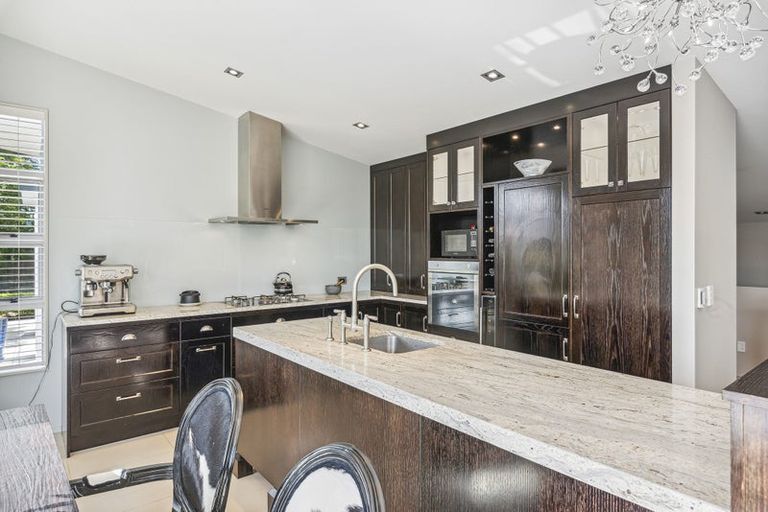 Photo of property in 11 Metzenthin Close, Raumati South, Paraparaumu, 5032