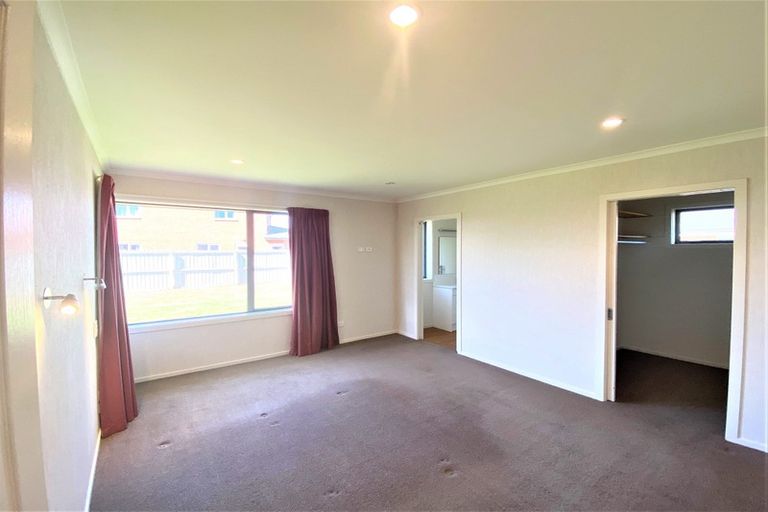 Photo of property in 22 Somerville Crescent, Aidanfield, Christchurch, 8025