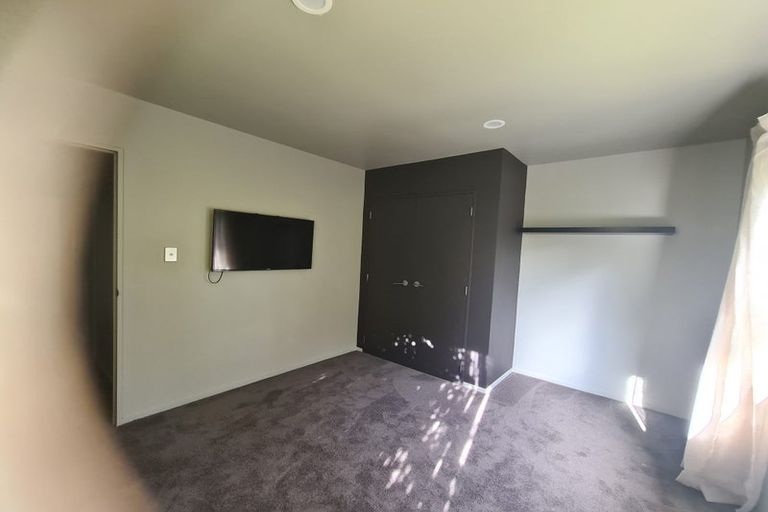 Photo of property in 12 Hazel Glen, Bayview, Auckland, 0629