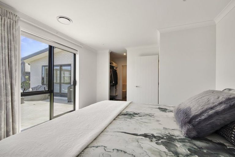 Photo of property in 17 Saint James Place, Rangiora, 7400