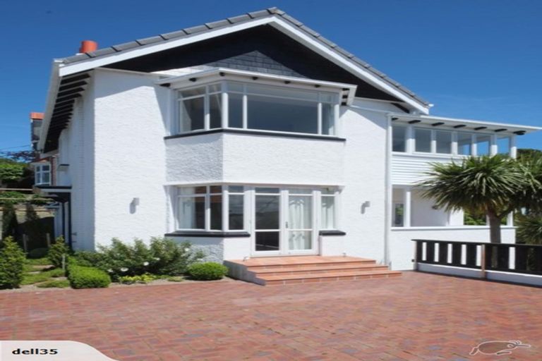 Photo of property in 100 Bolton Street, Kelburn, Wellington, 6012