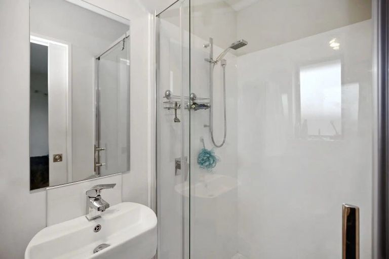 Photo of property in 2 Tika Street, Riccarton, Christchurch, 8041