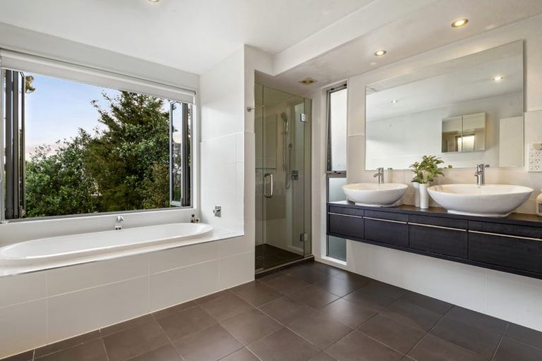 Photo of property in 26 Matheson Road, Red Beach, 0932