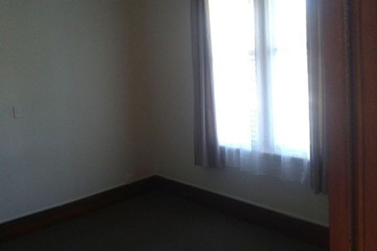 Photo of property in 12 Alfred Street, Roslyn, Palmerston North, 4414