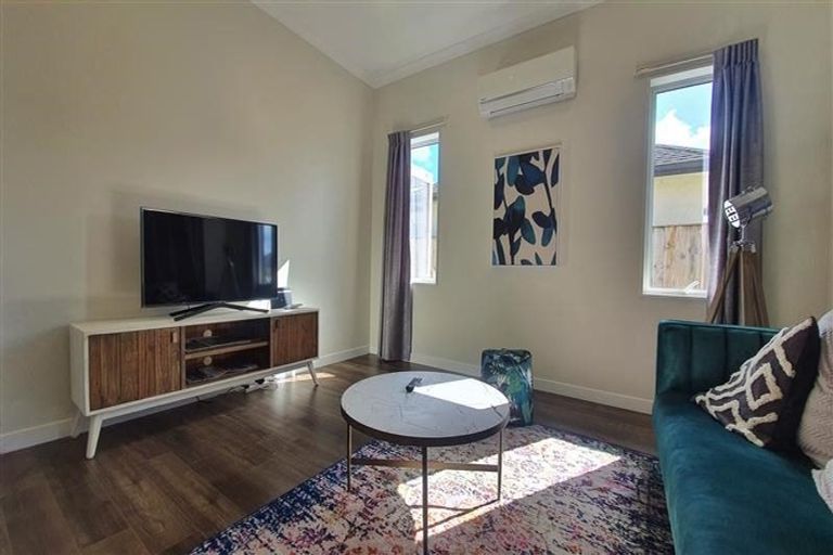 Photo of property in 14 Paso Fino Crescent, Karaka, Papakura, 2113