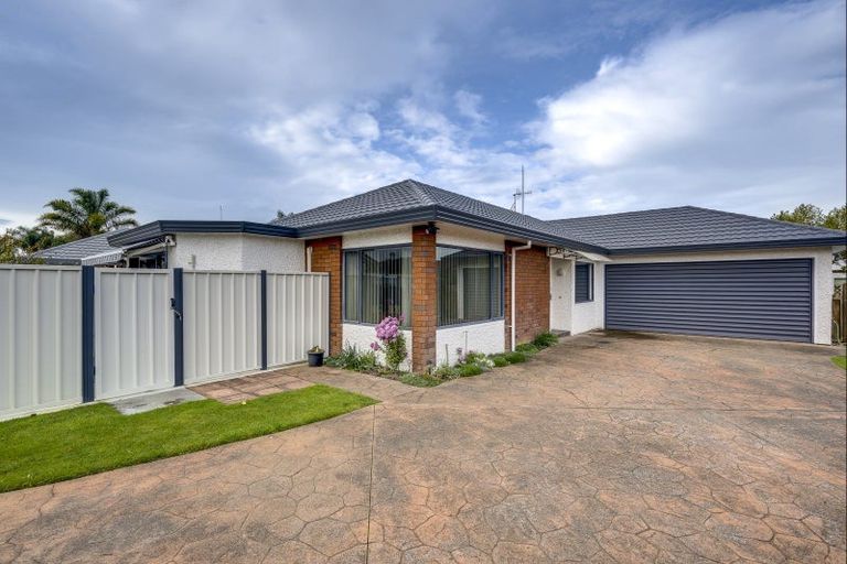 Photo of property in 2/7 Wilton Row, Taradale, Napier, 4112