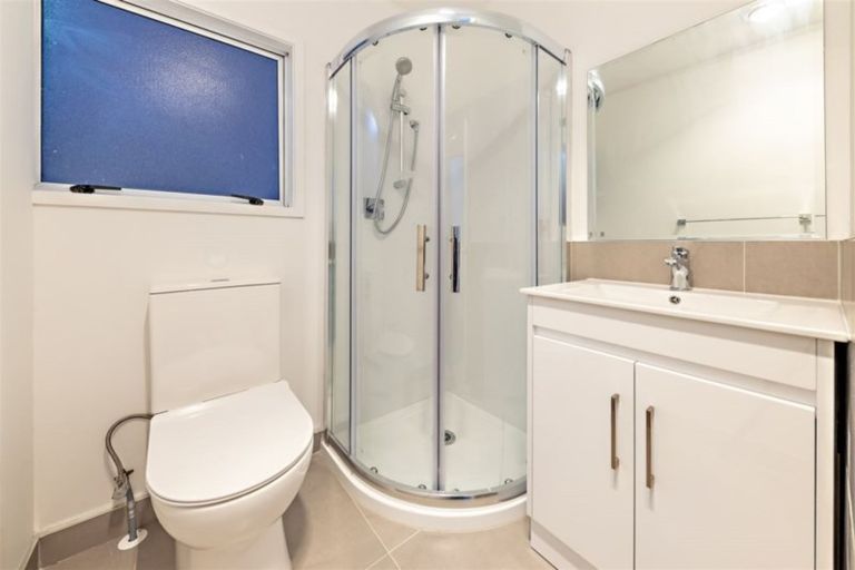 Photo of property in 1/38 Barneys Farm Road, Clendon Park, Auckland, 2103