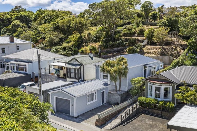 Photo of property in 241 Ohiro Road, Brooklyn, Wellington, 6021
