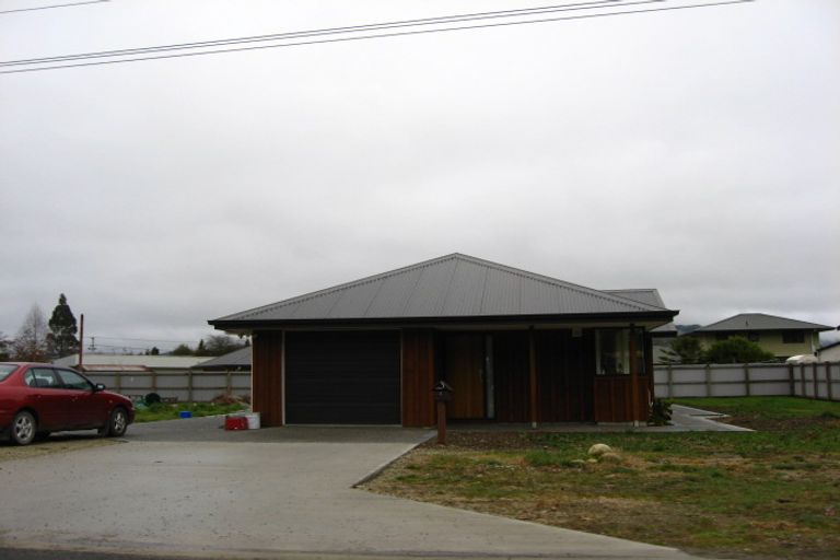 Photo of property in 4 Walsh Street, Reefton, 7830