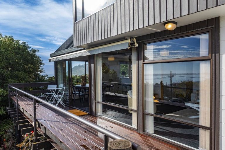 Photo of property in 1/17 Moncks Spur Road, Redcliffs, Christchurch, 8081