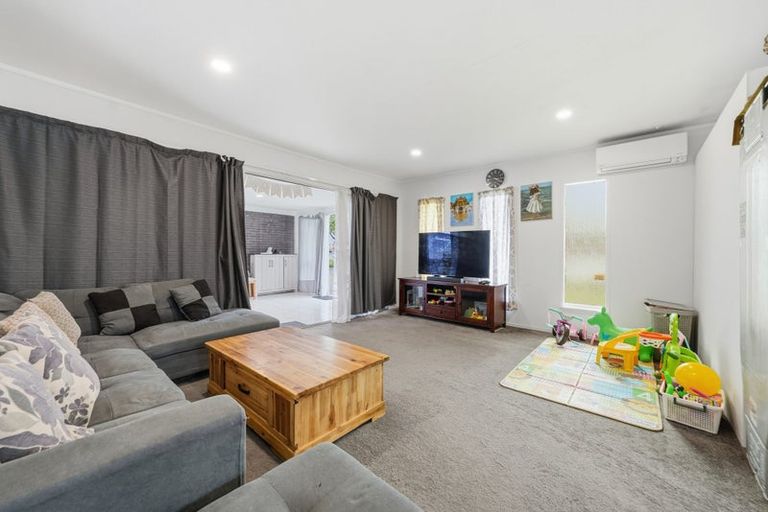 Photo of property in 14 Meadowcourt Drive, Manukau, Auckland, 2025