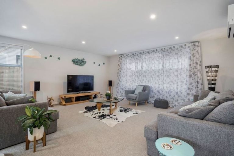 Photo of property in 26 Franks Way, Papamoa Beach, Papamoa, 3118