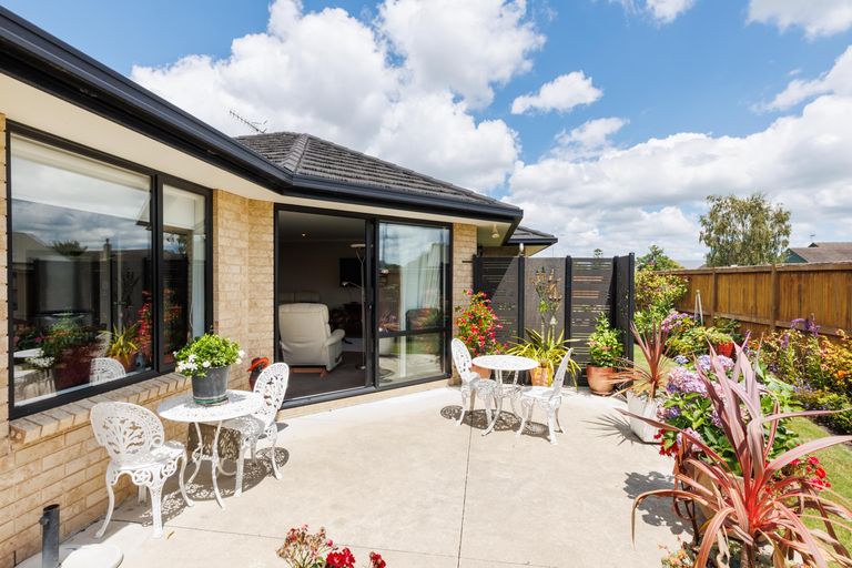 Photo of property in 28 Heretaunga Street, Palmerston North, 4414