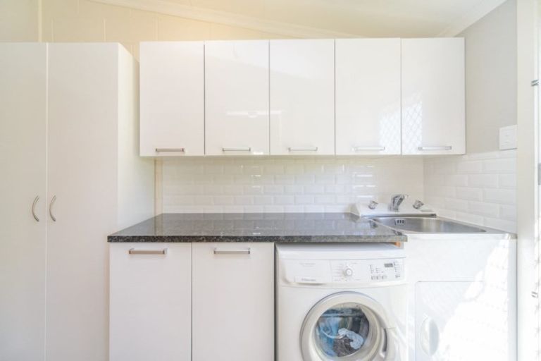 Photo of property in 15 Opawa Place, Terrace End, Palmerston North, 4410