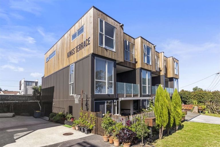 Photo of property in 44 Regent Street, Devonport, Auckland, 0624