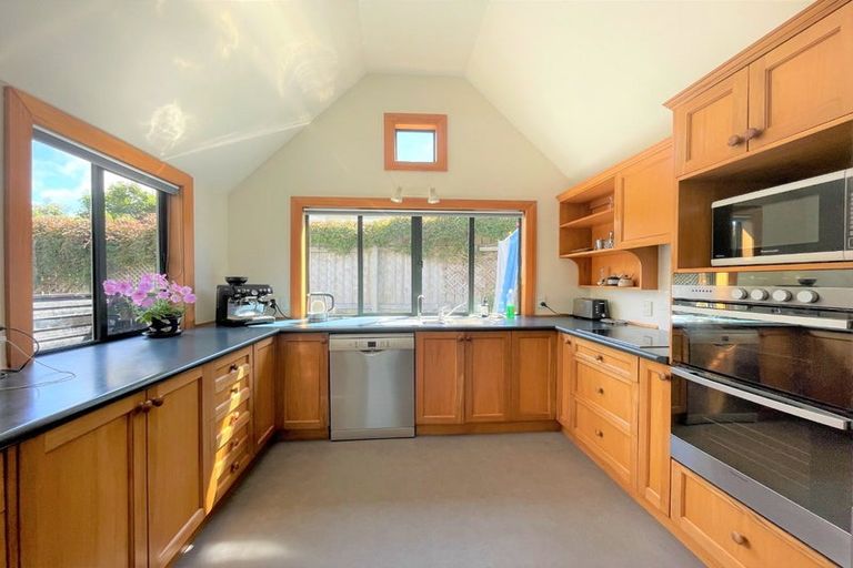 Photo of property in 18 Kenya Street, Ngaio, Wellington, 6035