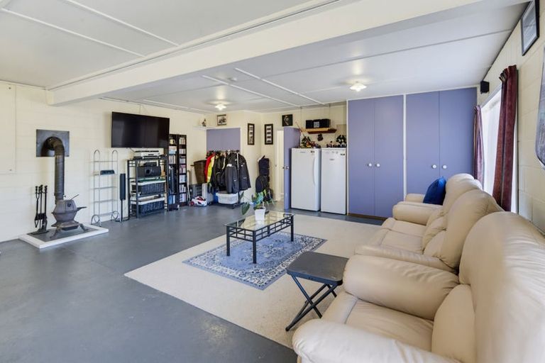 Photo of property in 296 Waikawa Road, Waikawa, Picton, 7220