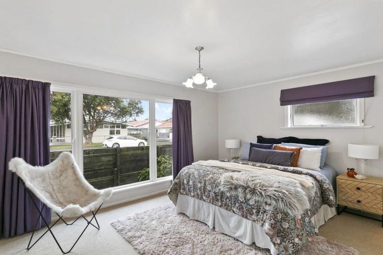 Photo of property in 2 Rex Street, Miramar, Wellington, 6022