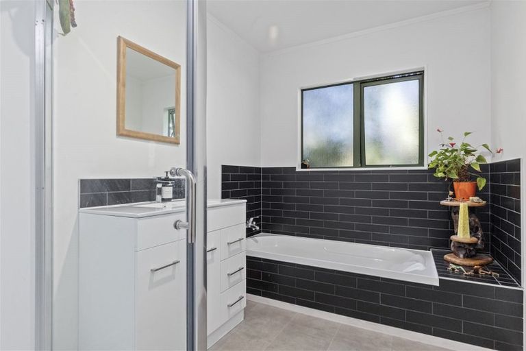 Photo of property in 34b George Street, Waiuku, 2123